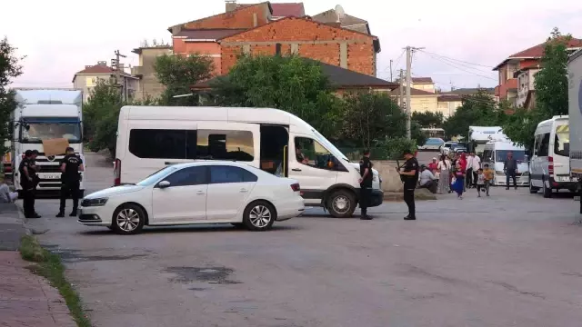 Takı meseleleri cinayetle biten aileler arasındaki bayram ziyaretinde de yine kavga çıktı: 1 polis yaralı