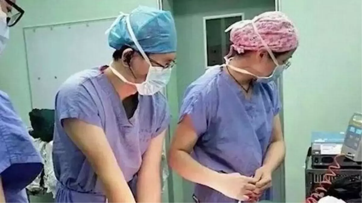 20 yıldır idrarından kan gelen adam, hastaneye gittiğinde kadın olduğunu öğrendi