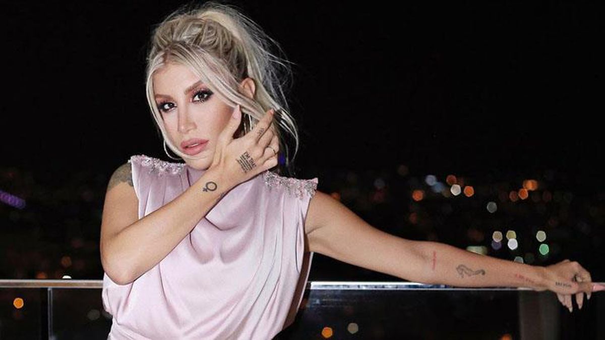 İrem Derici'den estetiksiz halini paylaşıp 'Paradan önce' diyen takipçisine cevap: Ben hep zengindim