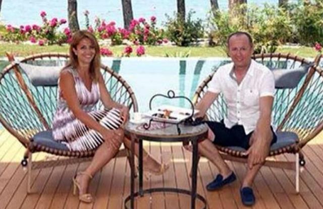 İş insanı ve eşinin öldüğü kazada 12 yaşındaki yaşındaki kız çocuğu 150 metre yüzerek kurtulmuş