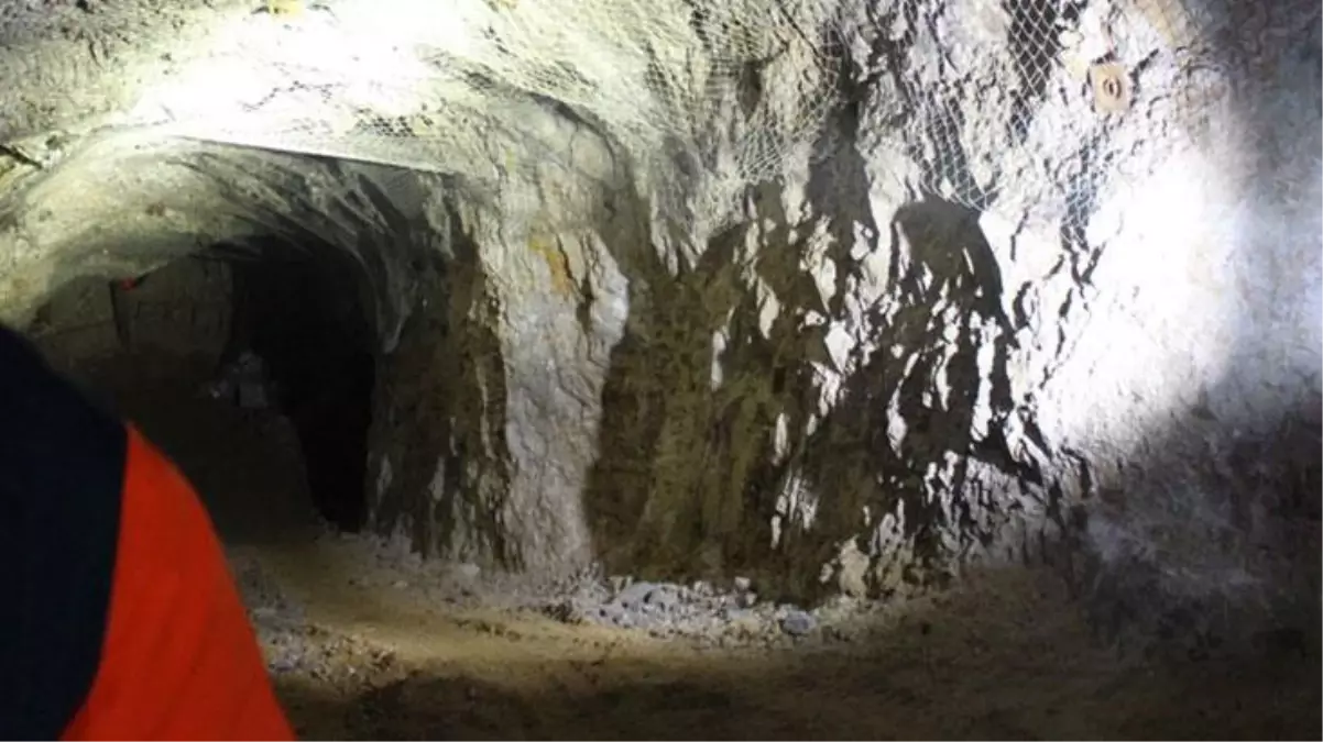 200 yıl önce terk edilen ve hiç dokunulmayan madendeki yazı heyecan yarattı