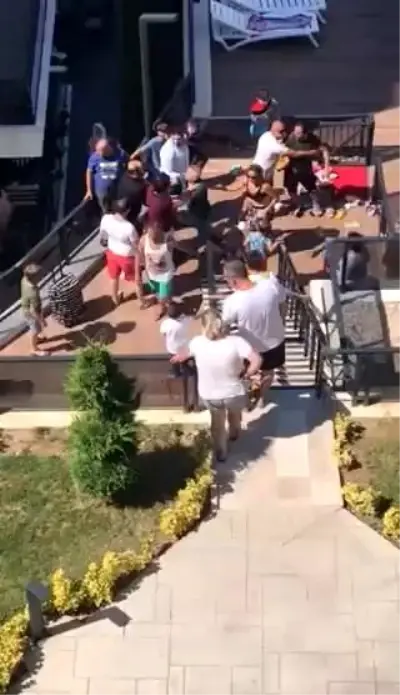 Lüks sitenin Türk sakinleri ile yabancı sakinleri arasında havuz yüzünden kavga çıktı