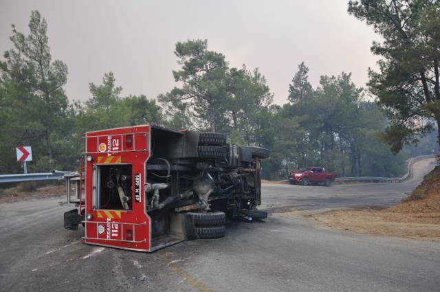Son Dakika: Datça'da orman yangını! Alevler eve sıçradı, bölge tahliye ediliyor