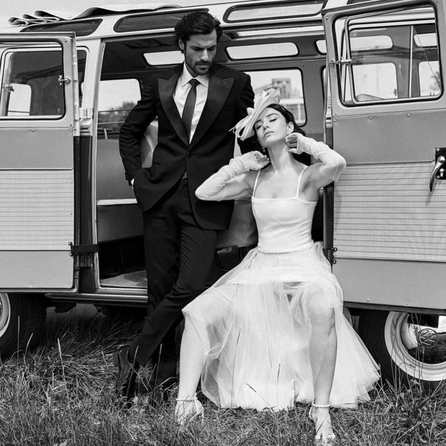 7 yıldır birlikte olan Serkan Çayoğlu ve Özge Gürel çifti evlendi 7 yıldır birlikte olan Serkan Çayoğlu ve Özge Gürel çifti evlendi