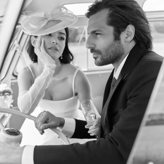 7 yıldır birlikte olan Serkan Çayoğlu ve Özge Gürel çifti evlendi 7 yıldır birlikte olan Serkan Çayoğlu ve Özge Gürel çifti evlendi