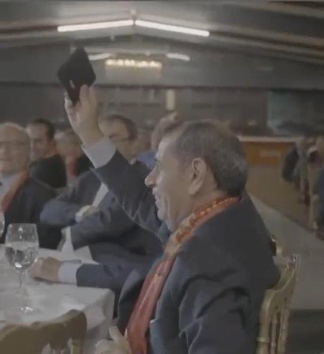 Geciken transferler sonrası Galatasaray taraftarı ayaklandı! Dursun Özbek'i açık açık uyardı