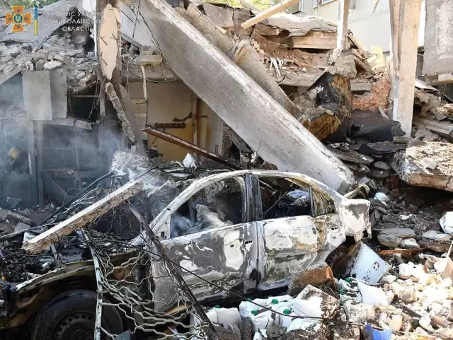 Rusya, sivilleri hedef almaya devam ediyor! Mikolayiv'de iki üniversite binası vuruldu