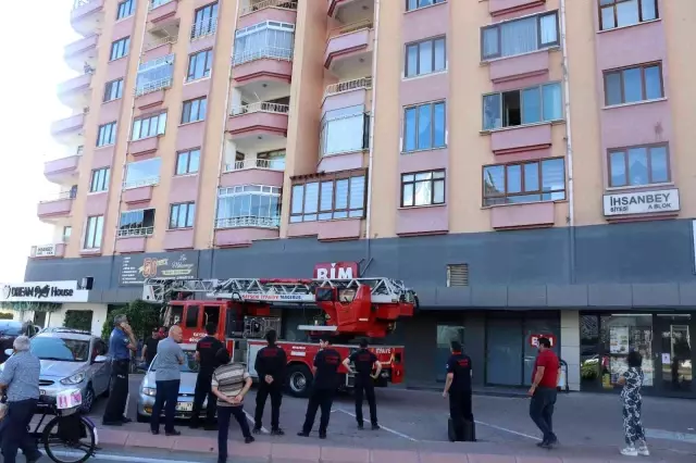 Özel Hareket'tan nefes kesen rehine kurtarma operasyonu! 9 kişiyi içeriden alıp çıktılar