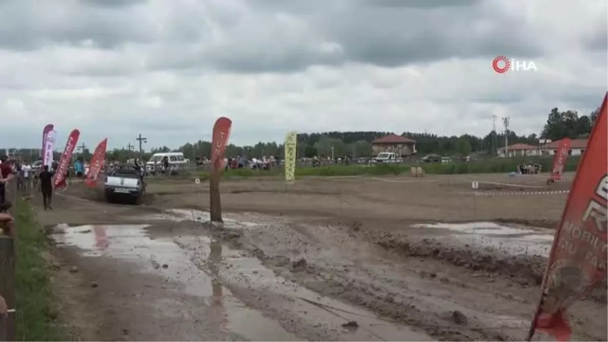 Çarşamba'da off-road yarışları nefes kesti