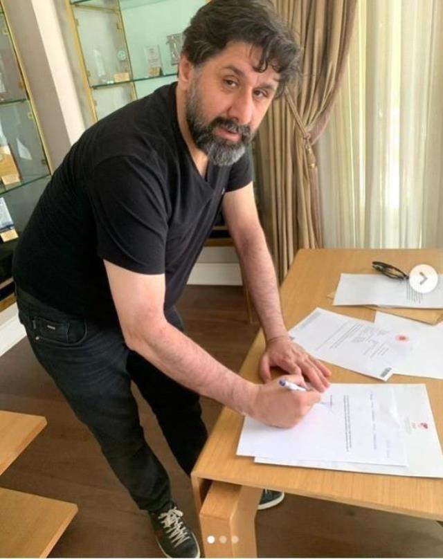 Eğitimci Arıkan ve şoförünün öldürüldüğü çiftlik yakınındaki tarlada bıçak bulundu (4) Eğitimci Arıkan ve şoförünün öldürüldüğü çiftlik yakınındaki tarlada bıçak bulundu (4)