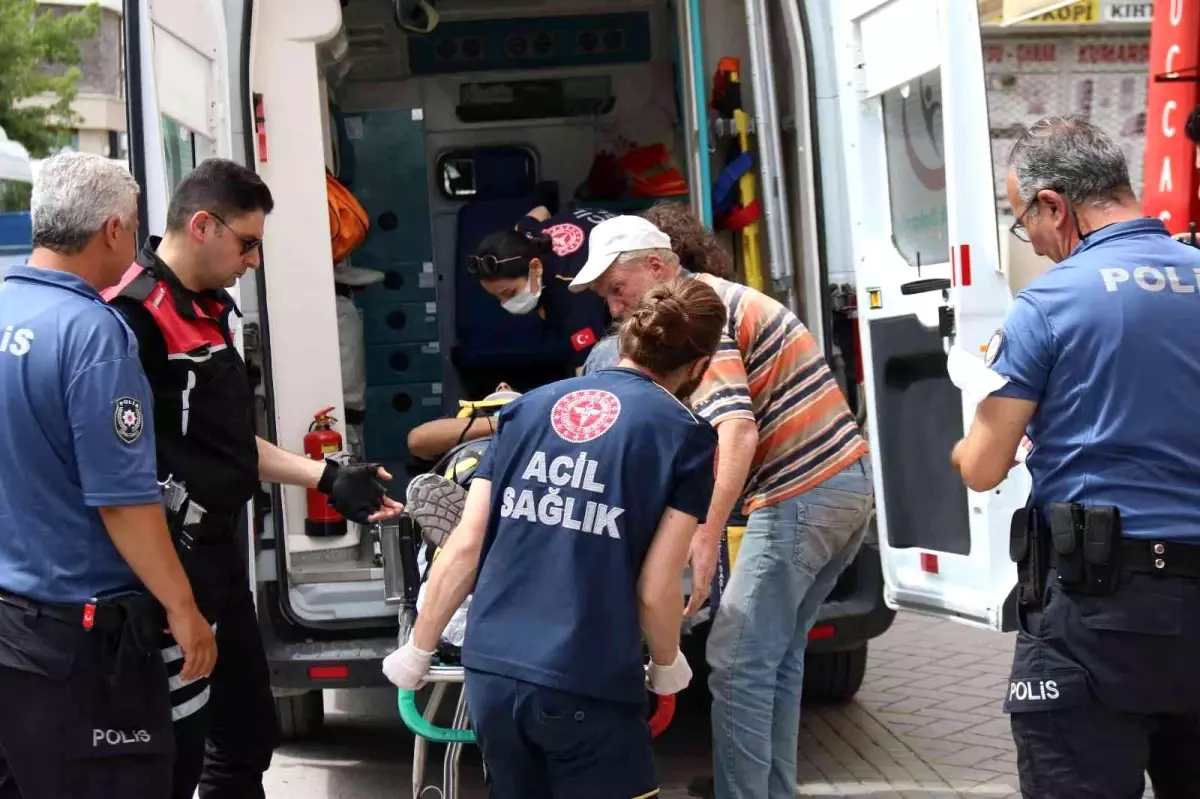 Babasıyla bina yıkımında çalışan 17 yaşındaki çocuğun üzerine kolon devrildi