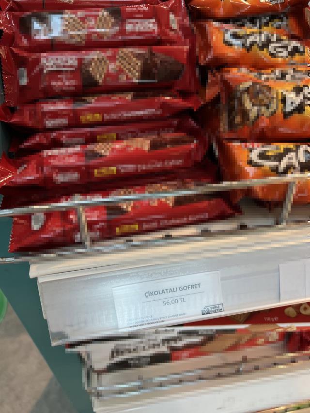 Havalimanında bir adet çikolatalı gofretin 56 TL'ye satılması dudak uçuklattı