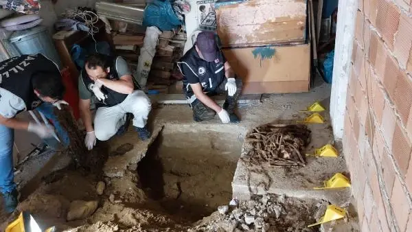 11 yıl önce öldürülüp betona gömülen kiracının katilleri ev sahibi çıktı 11 yıl önce öldürülüp betona gömülen kiracının katilleri ev sahibi çıktı