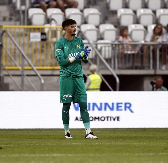 Dinamo Kiev-Fenerbahçe mücadelesi nefes kesti! Tur İstanbul'a kaldı