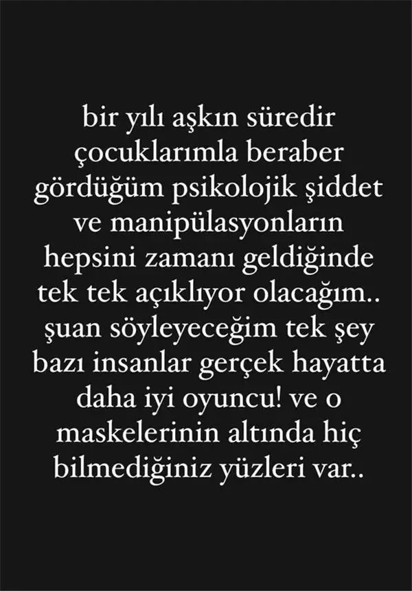 Kutsi'nin eşinden magazin kulislerine bomba gibi düşen sözler: Şiddete uğruyorum Kutsi'nin eşinden magazin kulislerine bomba gibi düşen sözler: Şiddete uğruyorum