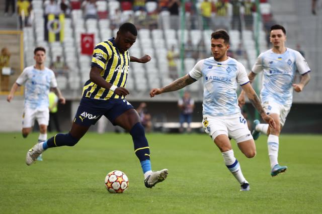 Son Dakika: Şampiyonlar Ligi 2'nci Ön Eleme Turu maçında temsilcimiz Fenerbahçe, Dinamo Kiev ile 0-0 berabere kaldı
