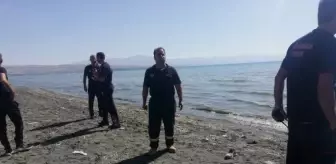 Son dakika haberleri! Serinlemek için Van Gölü'ne giren çocuklar akıntıya kapıldı: 2 ölü, 1 kayıp