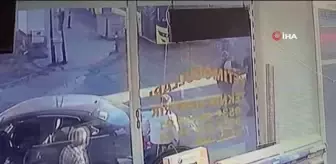 Sultanbeyli'de yola fırlayan çocuğa İETT otobüsü çarptı... O anlar kamerada