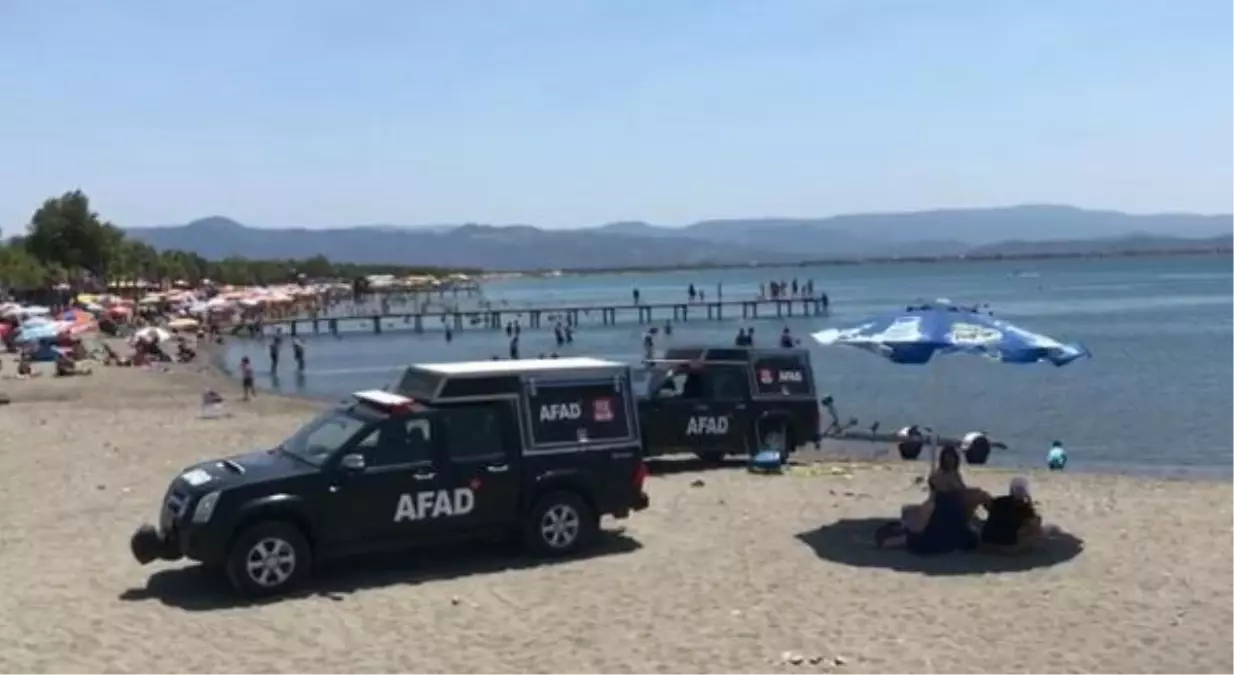 Teknenin batması sonucu kaybolan 2 kişi sonar cihazı ile aranacak (2)
