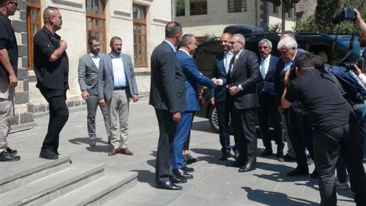  AK PARTİ'Lİ MAHİR ÜNAL, KİLİS'TE ESNAFI ZİYARET ETTİ