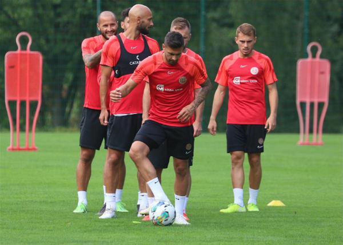  Antalyaspor, Almanya'da 3 hazırlık maçı oynayacak