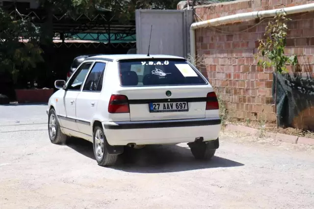 Kayısı talebine yetişemeyince aracını kayısı ile takas etme yoluna gitti