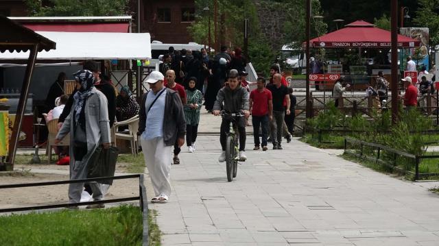 Trabzon Uzungöl'de bungalov evlerin günlüğü 300 doları aştı