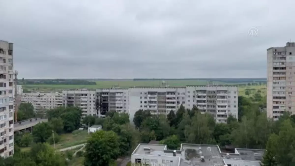 Ukrayna'da mühendisler binalarda yapılacak onarım çalışmaları için araştırma yaptı