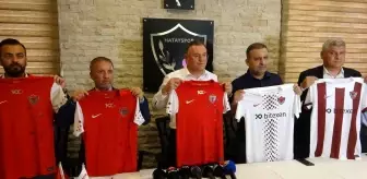 Atakaş Hatayspor'un yeni sezonda giyeceği formalar basına tanıtıldı