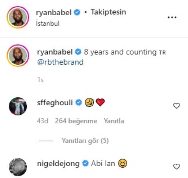 Eyüpspor'a imza atan Ryan Babel'den herkesi kahkaya boğan 'dolmuş şoförü' paylaşımı Eyüpspor'a imza atan Ryan Babel'den herkesi kahkaya boğan 'dolmuş şoförü' paylaşımı