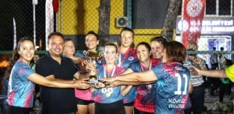 Köyceğiz'in kadın voleybol takımı katıldığı şampiyonada birinci oldu