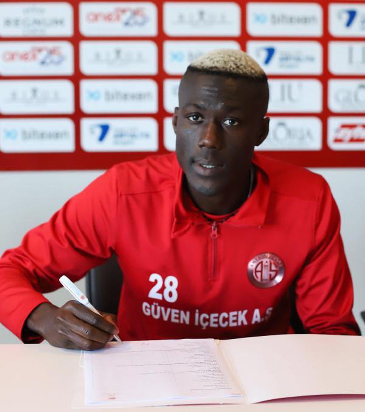 Antalyaspor, Ndao'yu yine kiraladı