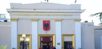 Arnavutluk'un yeni Cumhurbaşkanı Begaj görevine başladı