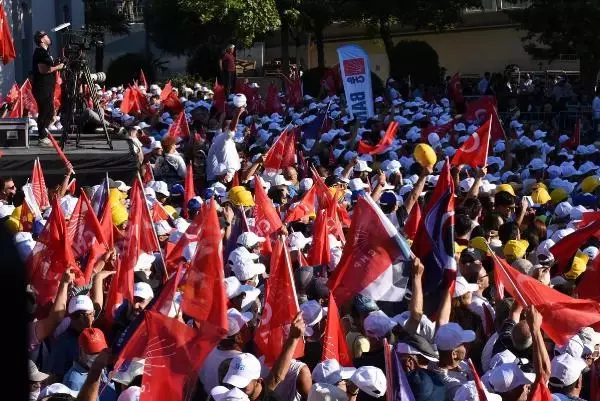 Kemal Kılıçdaroğlu: 'Bay Kemal' olmak için kul hakkı yemeyeceksin, adaletli olacaksın Kemal Kılıçdaroğlu: 'Bay Kemal' olmak için kul hakkı yemeyeceksin, adaletli olacaksın