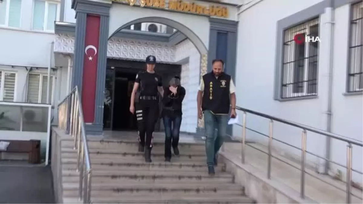 Son dakika haberi: Yeğenini çöp evde kilitli tutan teyze gözaltına alındı