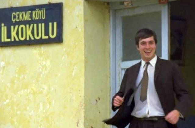 Hababam Sınıfı'nın ilk ve tek mezunuydu! Çalışkan Ahmet'e yıllar nazik davranmış Hababam Sınıfı'nın ilk ve tek mezunuydu! Çalışkan Ahmet'e yıllar nazik davranmış