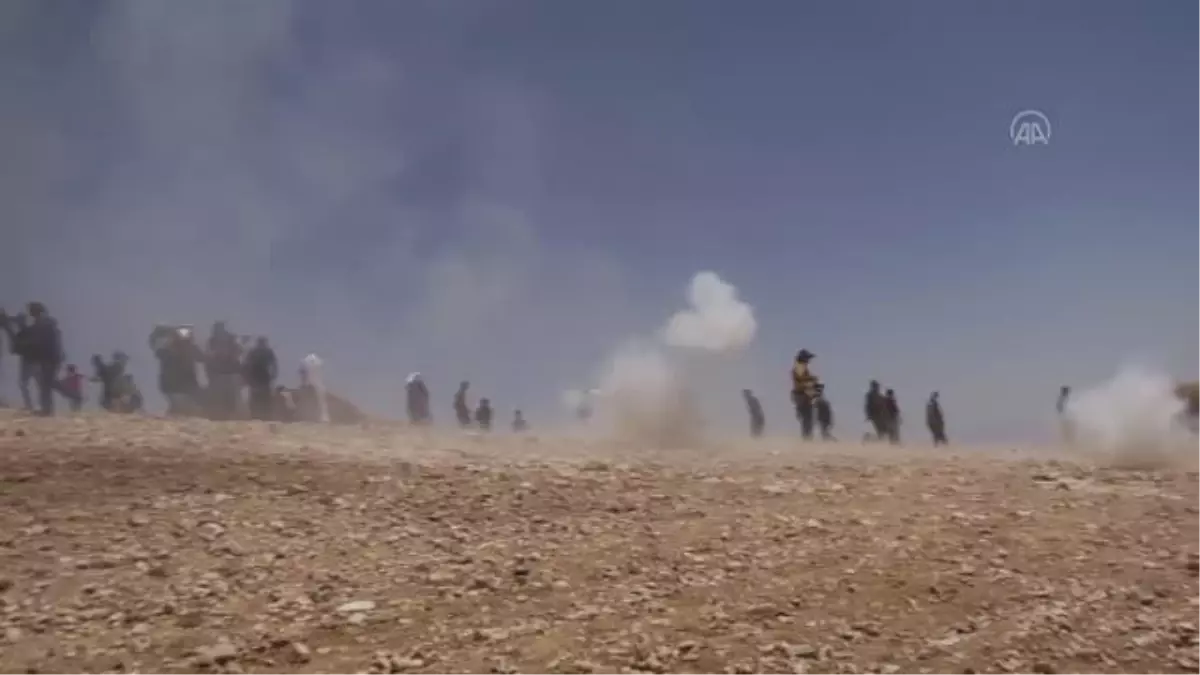 İsrail güçleri Batı Şeria'da Filistinlilere ait iki yapıyı yıktı