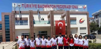 Melikgazi'nin 10 badminton sporcusu milli takına seçildi