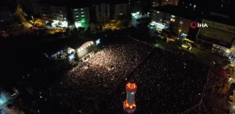 Rapçi Ceza, Sincan Gençlik Konserleri'ne damga vurdu