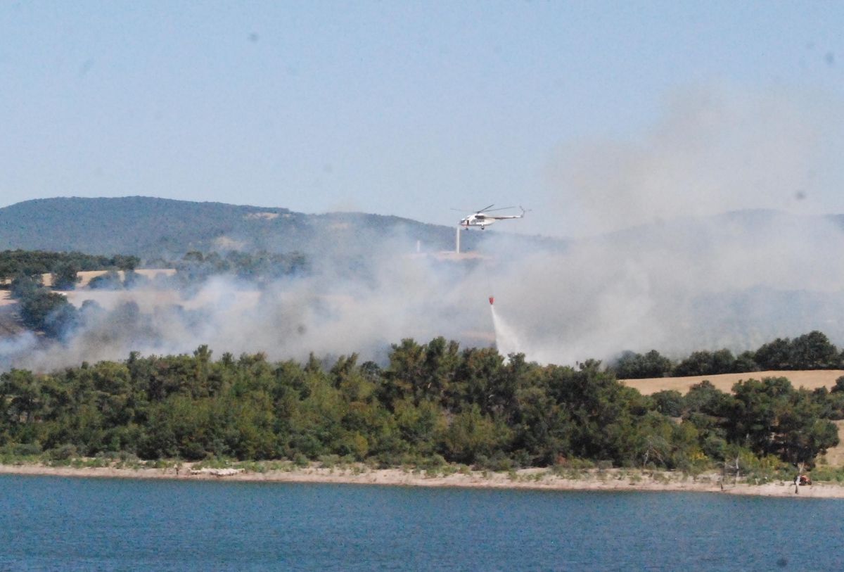 Çanakkale'de çıkan orman yangını kontrol altına alındı