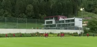 INNSBRUCK - Galatasaray, Avusturya kampındaki ilk çalışmasını yaptı