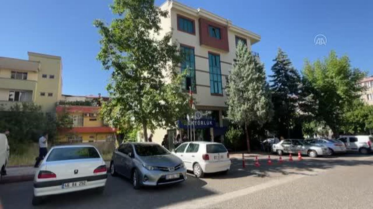 KAHRAMANMARAŞ - Kahramanmaraş'ta 4,4 büyüklüğünde deprem (3)