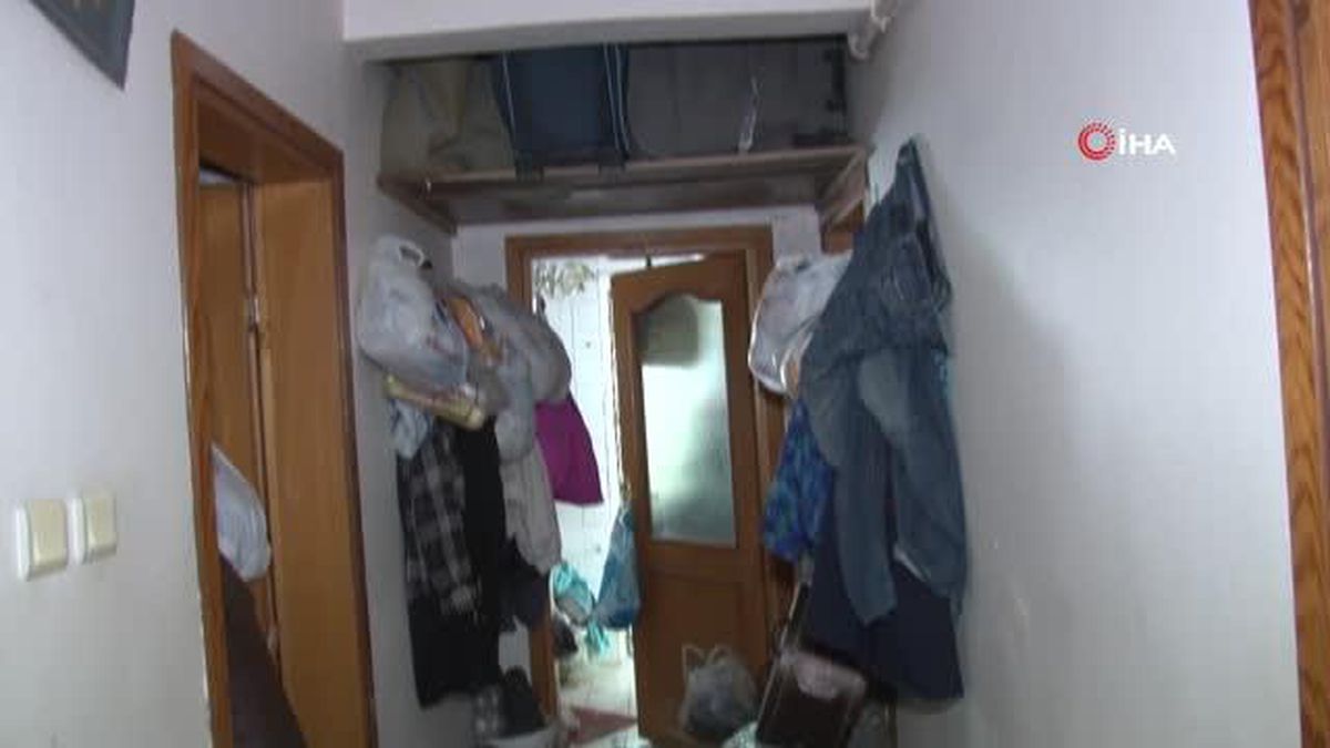 Torunu ihbar etti, çöp ev ortaya çıktı