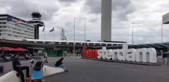 AMSTERDAM - Avrupa'daki havalimanlarında personel eksikliği ve aşırı yoğunluk krizi sürüyor