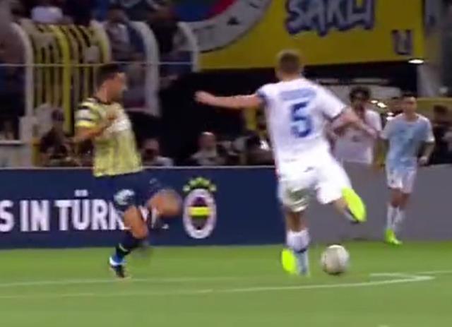 Bu kadarı da fazla! Ukraynalılar, Fenerbahçe maçında kantarın topuzunu kaçırdı