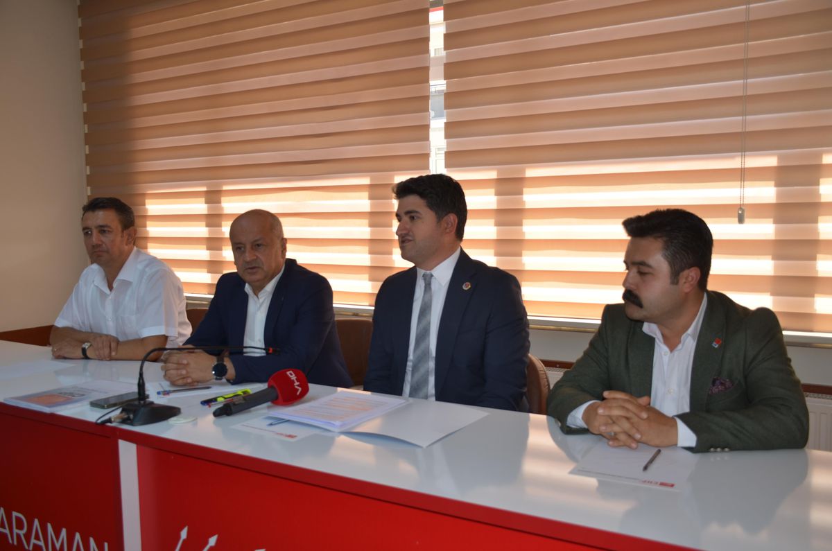 CHP Genel Başkan Yardımcısı Adıgüzel, Karaman'da basın toplantısı düzenledi Açıklaması