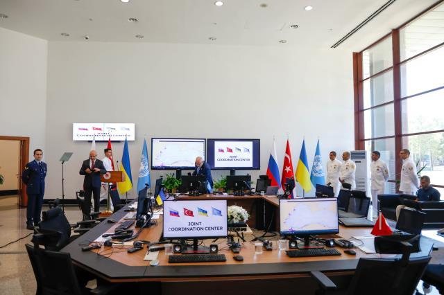 Dünyaya 3 dilde selam! Tahıl krizini çözecek İstanbul'daki Müşterek Koordinasyon Merkezi açıldı