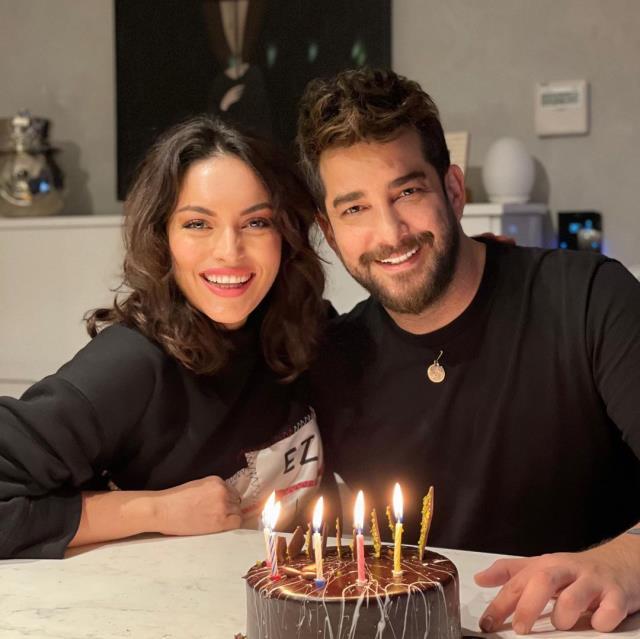 Modaya uyan Ezgi Mola, otel tatili yerine karavan turuna çıktı Modaya uyan Ezgi Mola, otel tatili yerine karavan turuna çıktı