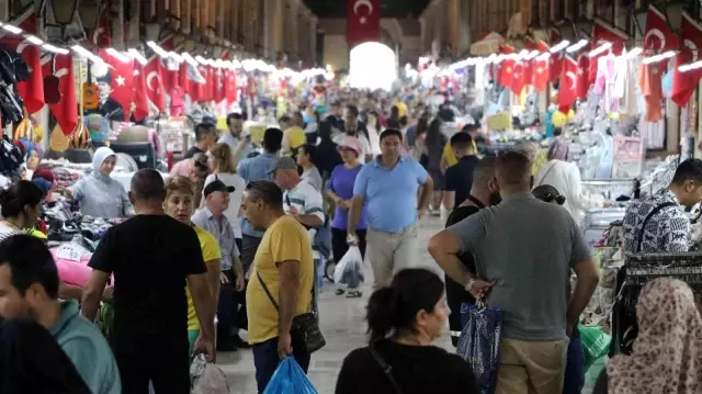 Pasaportsuz giriş başladı, Bulgar turistler Edirne'ye akın etti