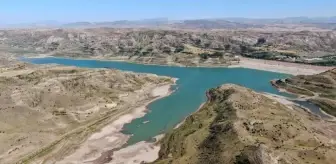 4 Eylül barajındaki su seviyesi yüzde 6'ya kadar düşen Sivas'ın 3 aylık suyu kaldı